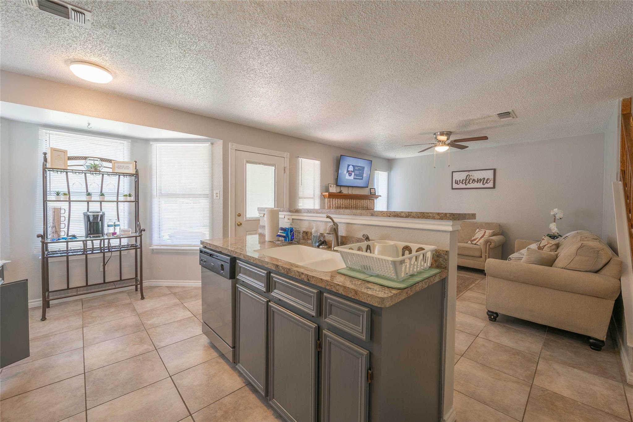 2608 Willow Springs RD — photo 4