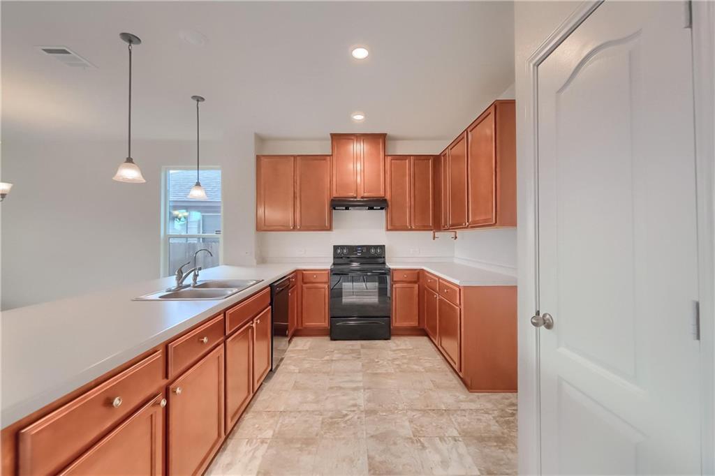 12409 Franklin D Roosevelt ST — photo 5