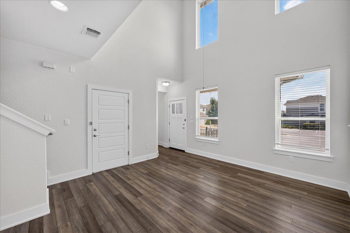 11308 Gadsen LN — photo 4
