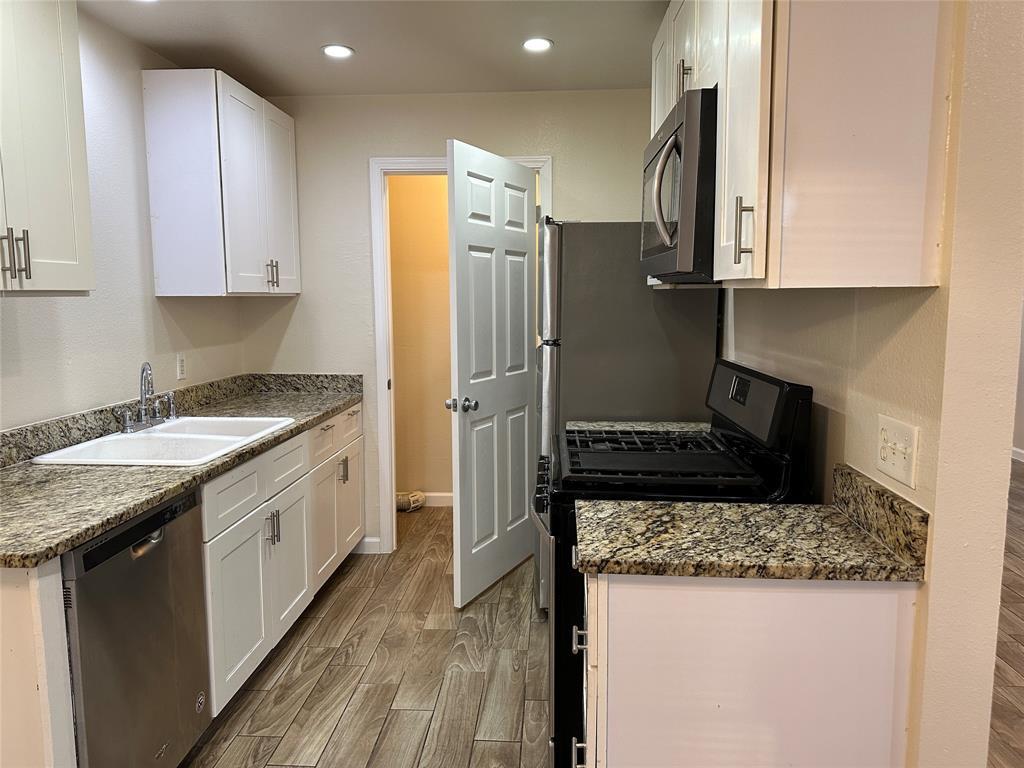 407 Vista West CT #B — photo 4