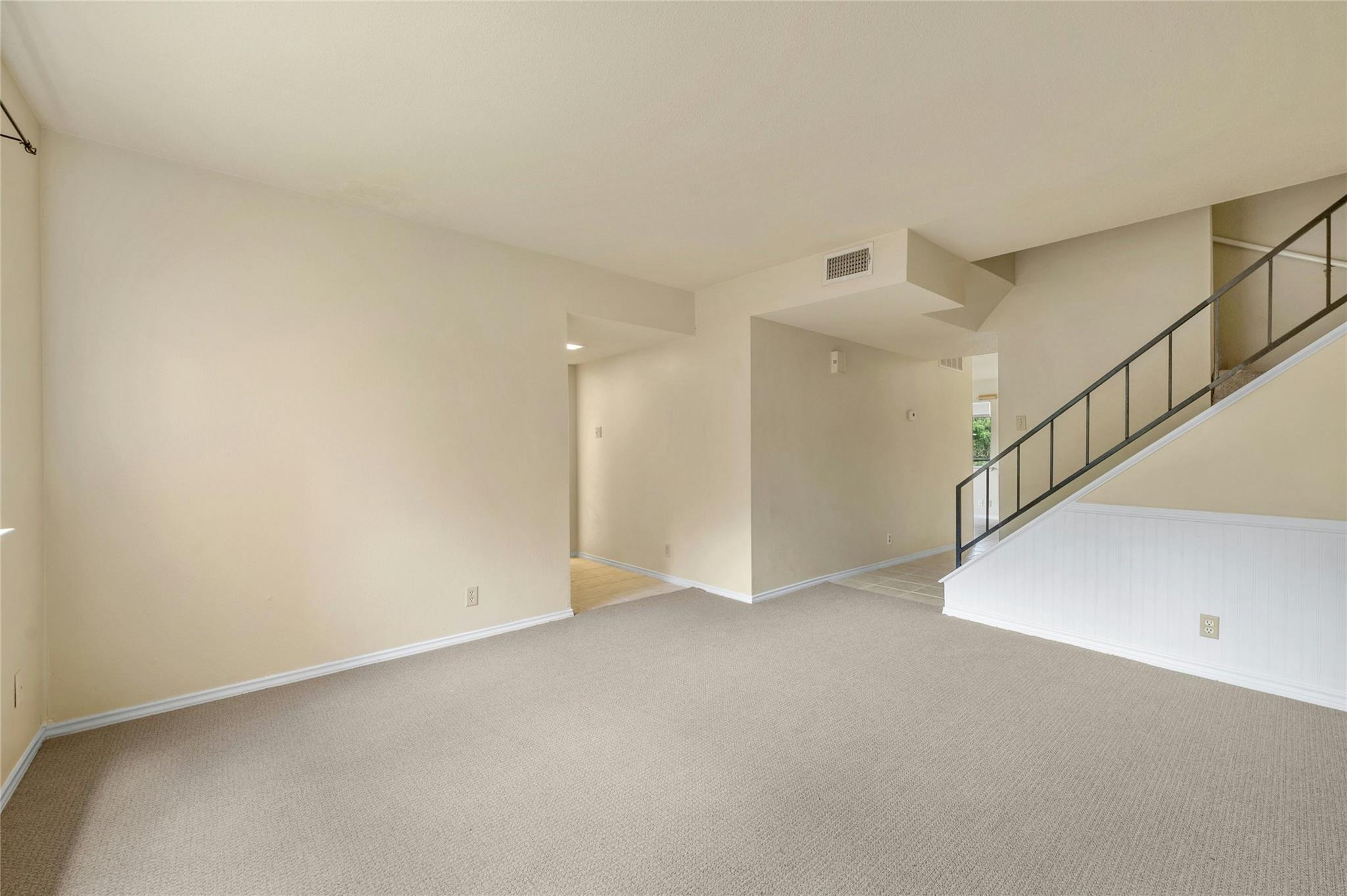 2316 Montclaire ST #A — photo 5