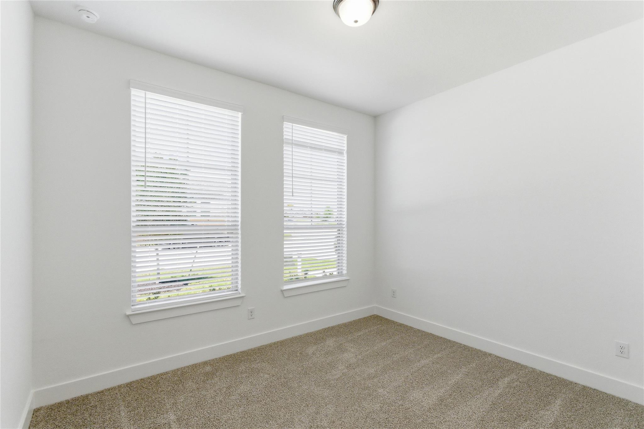 4758 Regents PL — photo 4
