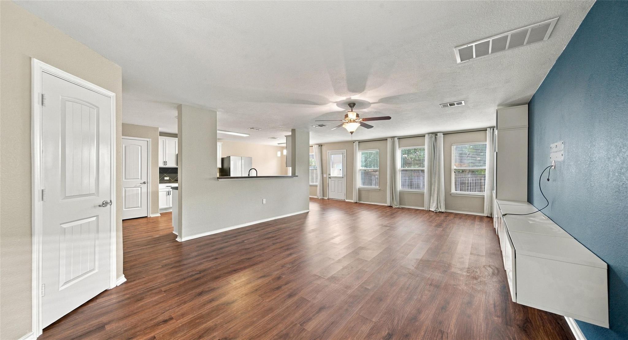 7224 Crestone RD — photo 4