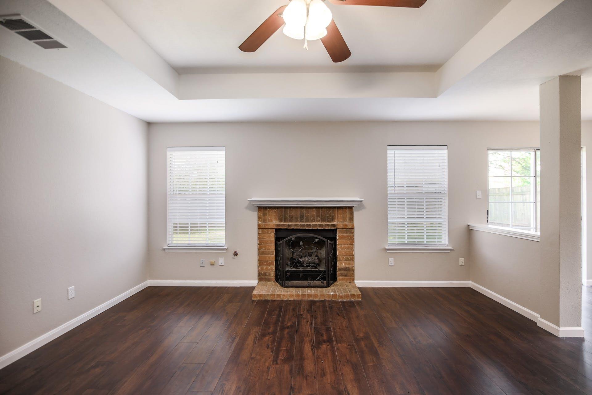 1806 Oakmont LN — photo 5