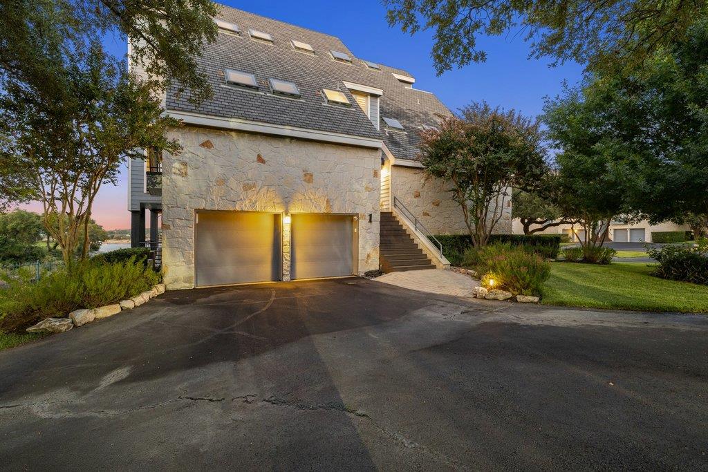 903 Cat Hollow Club DR