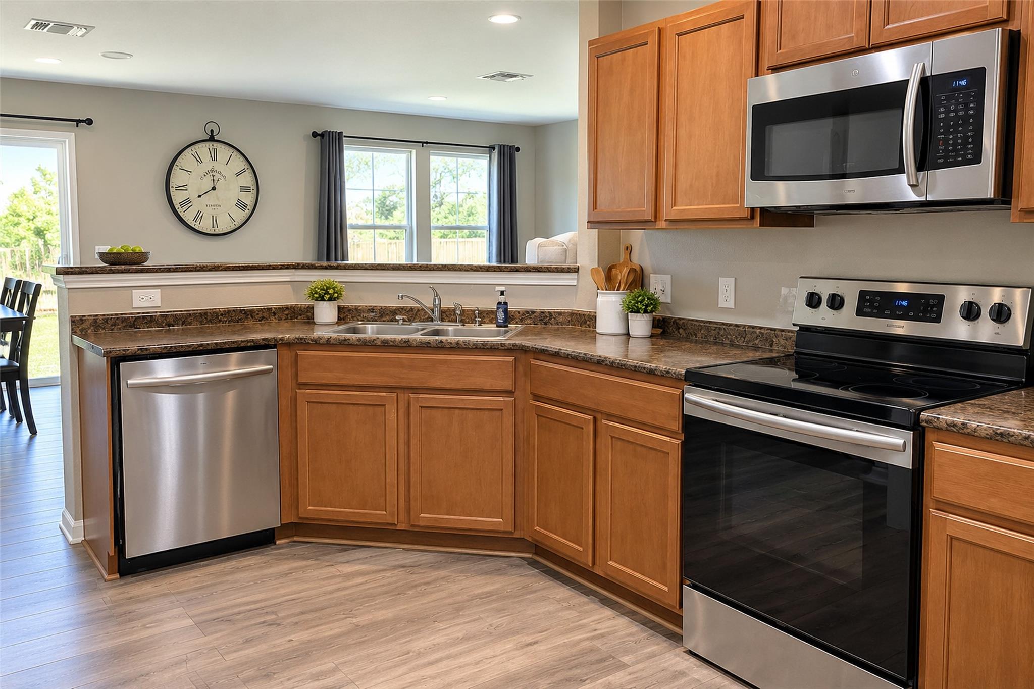 10924 Roderick Lawson LN — photo 5