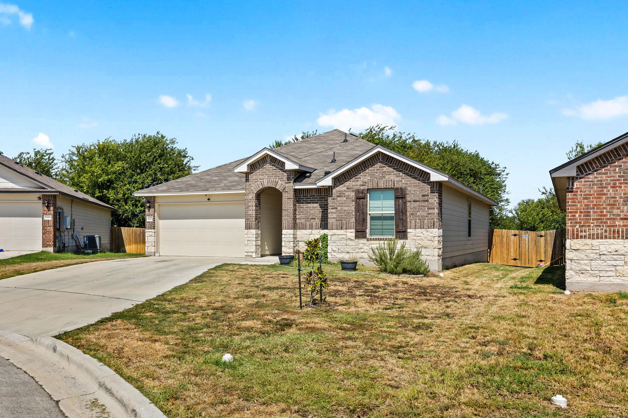 603 Taggart TRL — photo 3