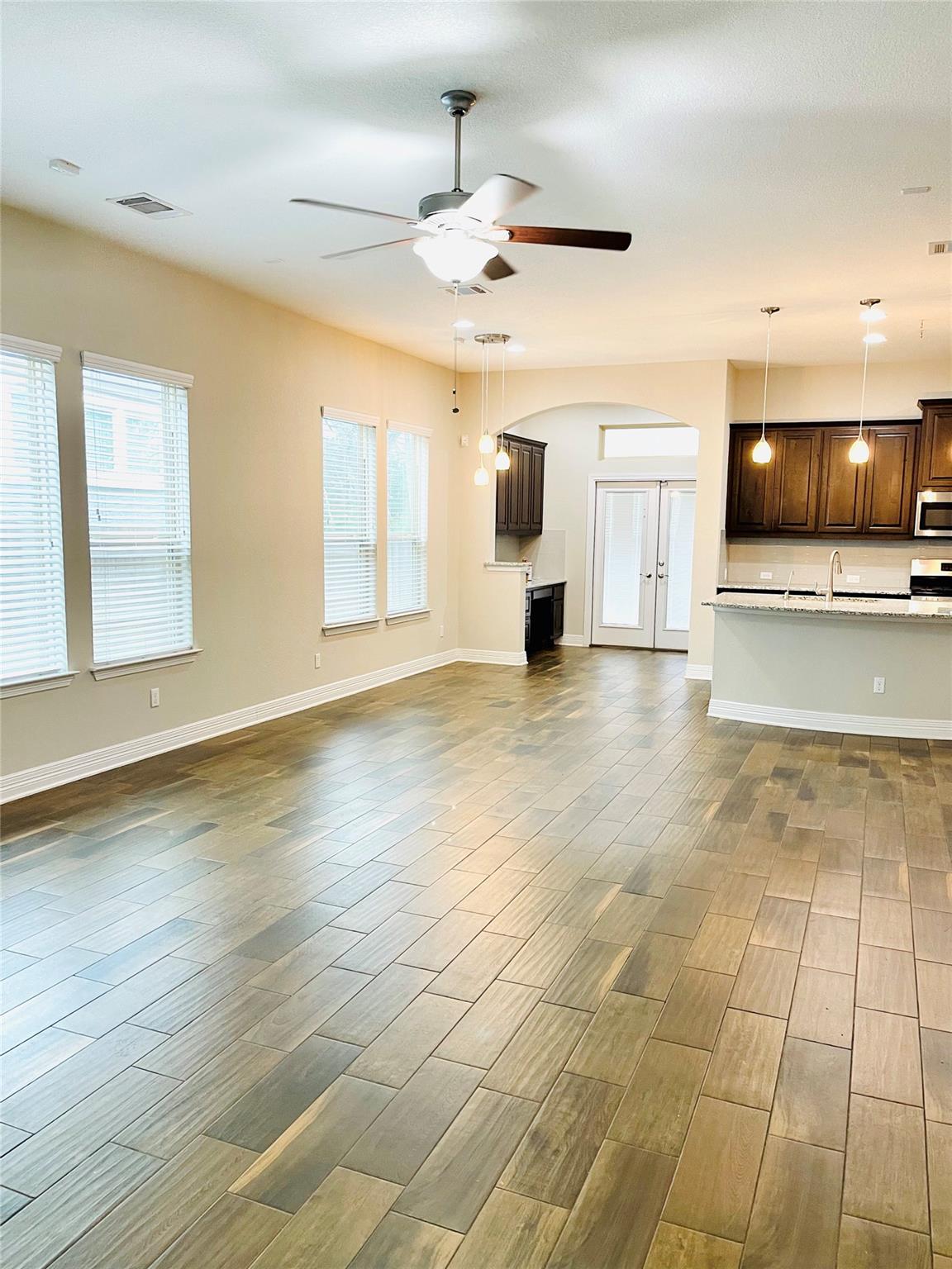 542 Bonnet BLVD — photo 4