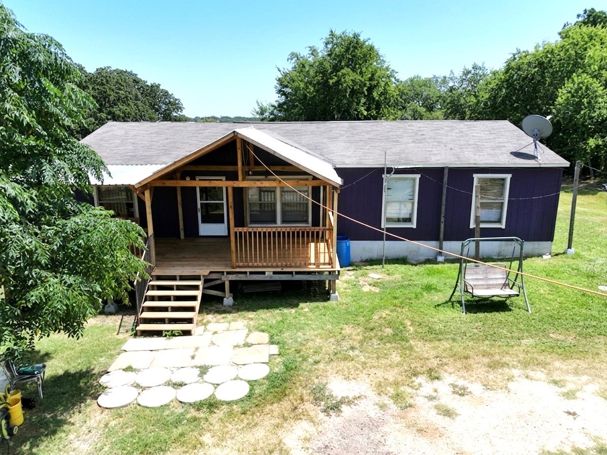 305 Thompson LN