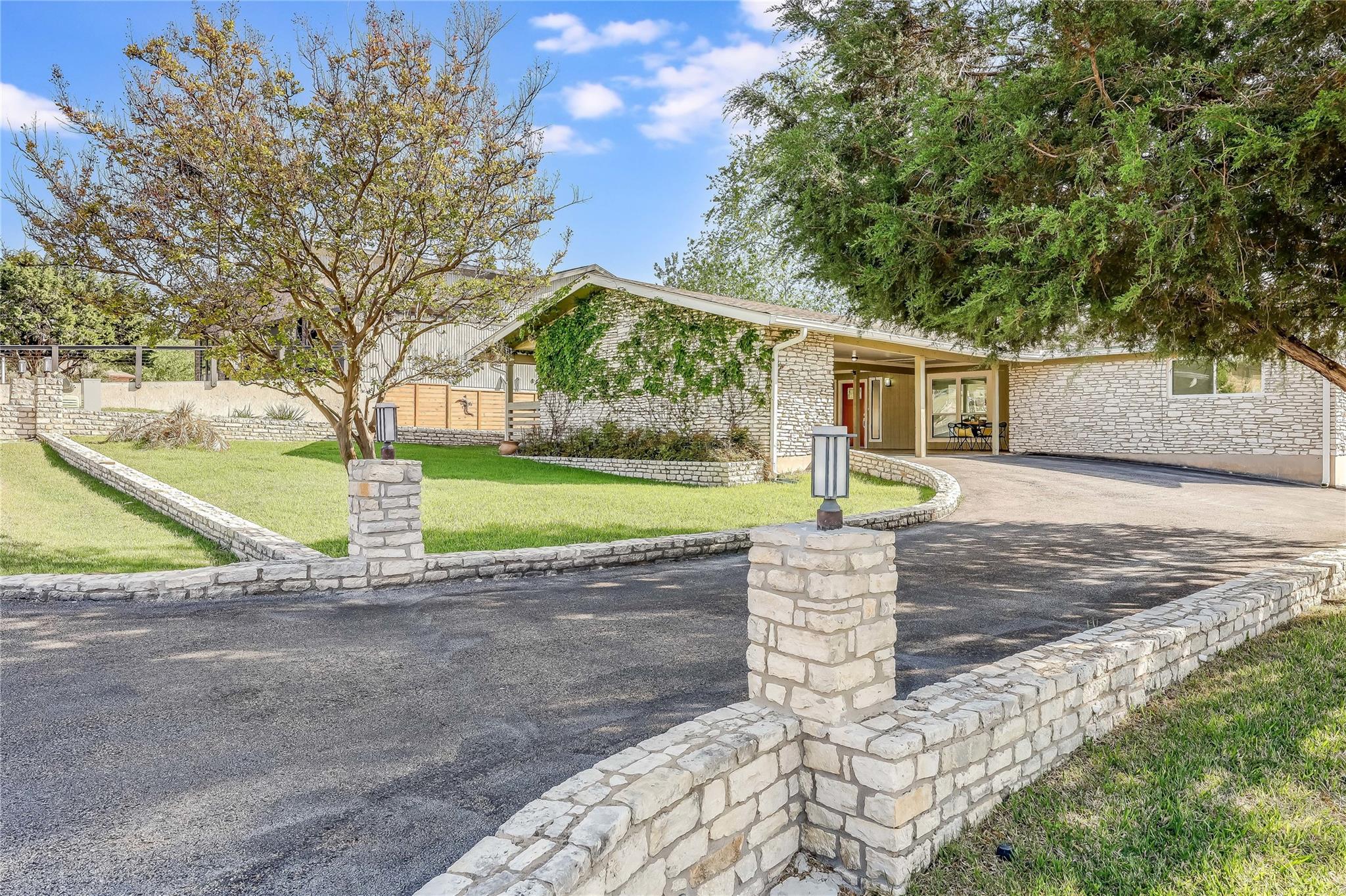 2802 Douglas CV — photo 3