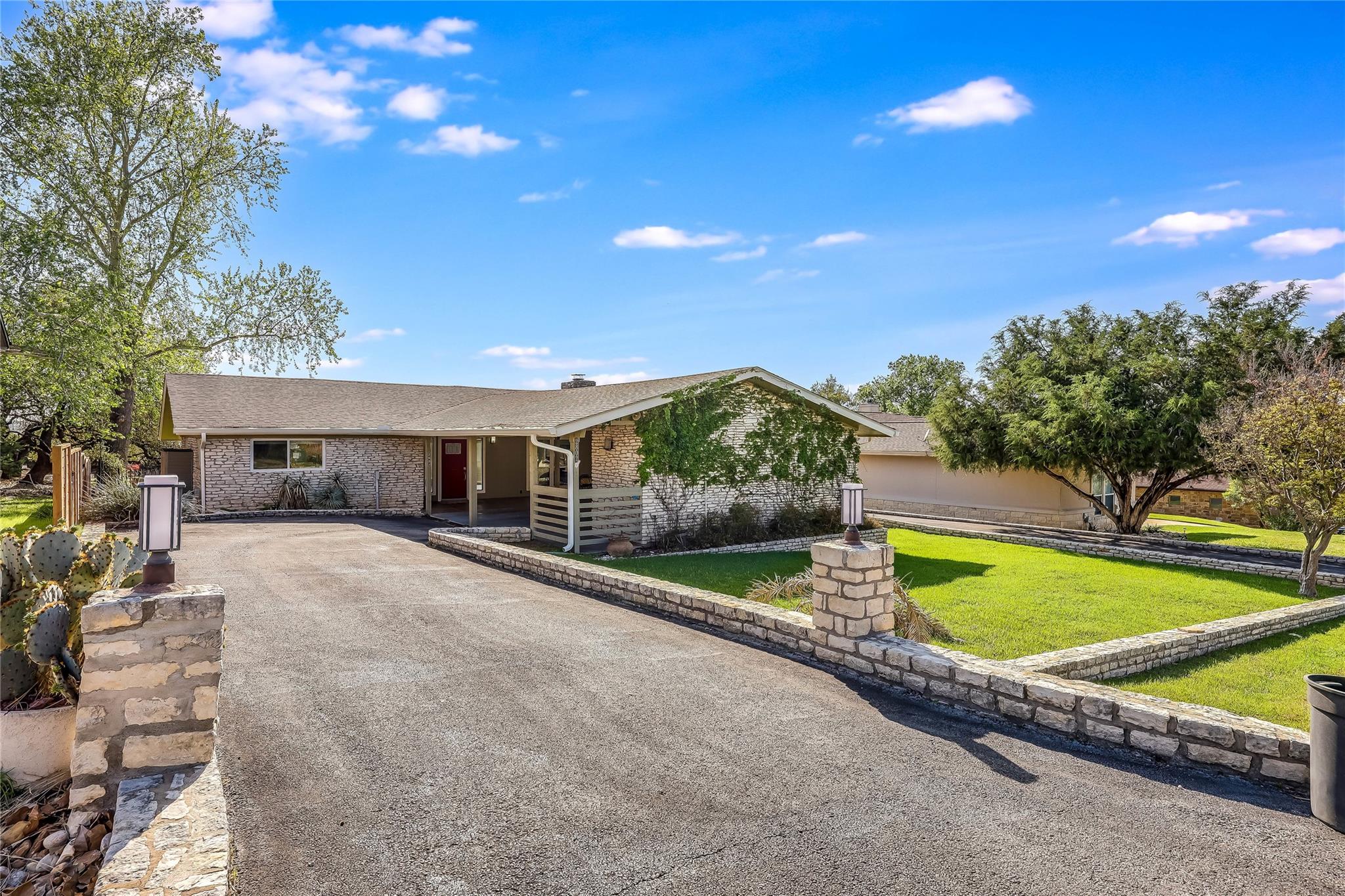 2802 Douglas CV — photo 4