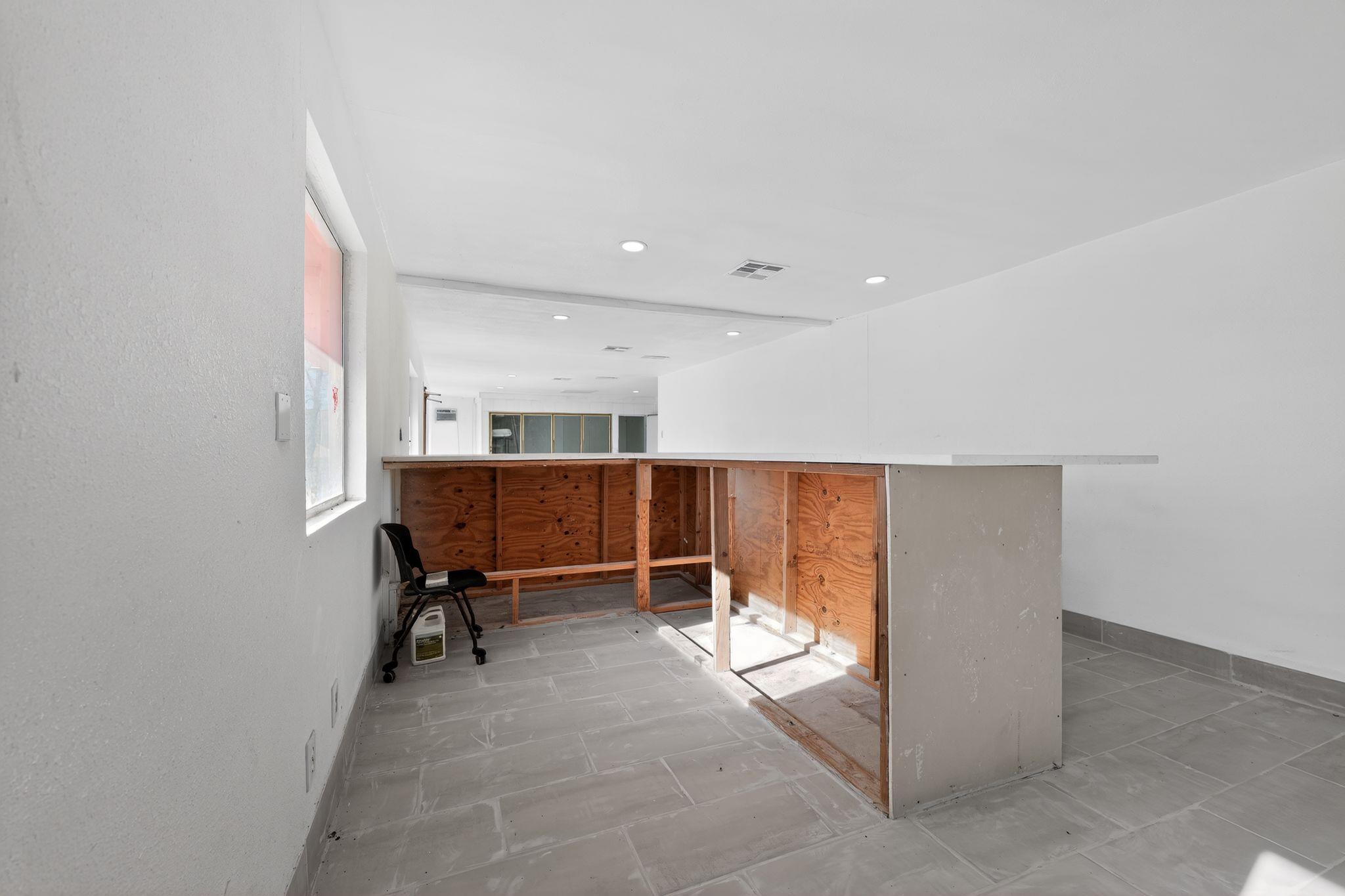 708 8th ST — photo 3