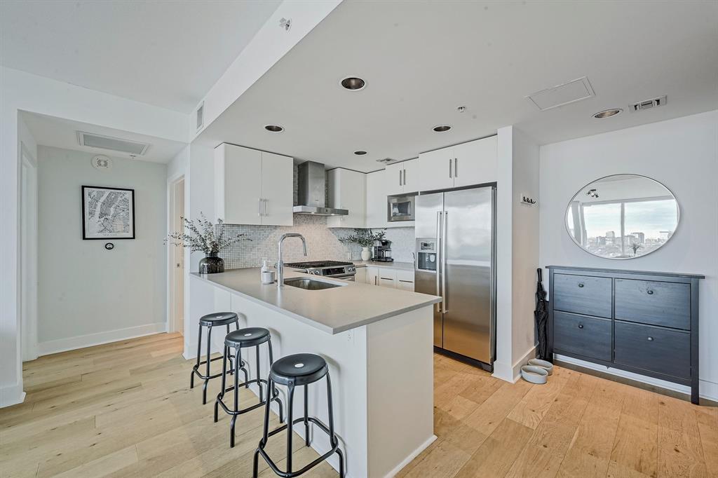 300 Bowie ST #2706 — photo 5