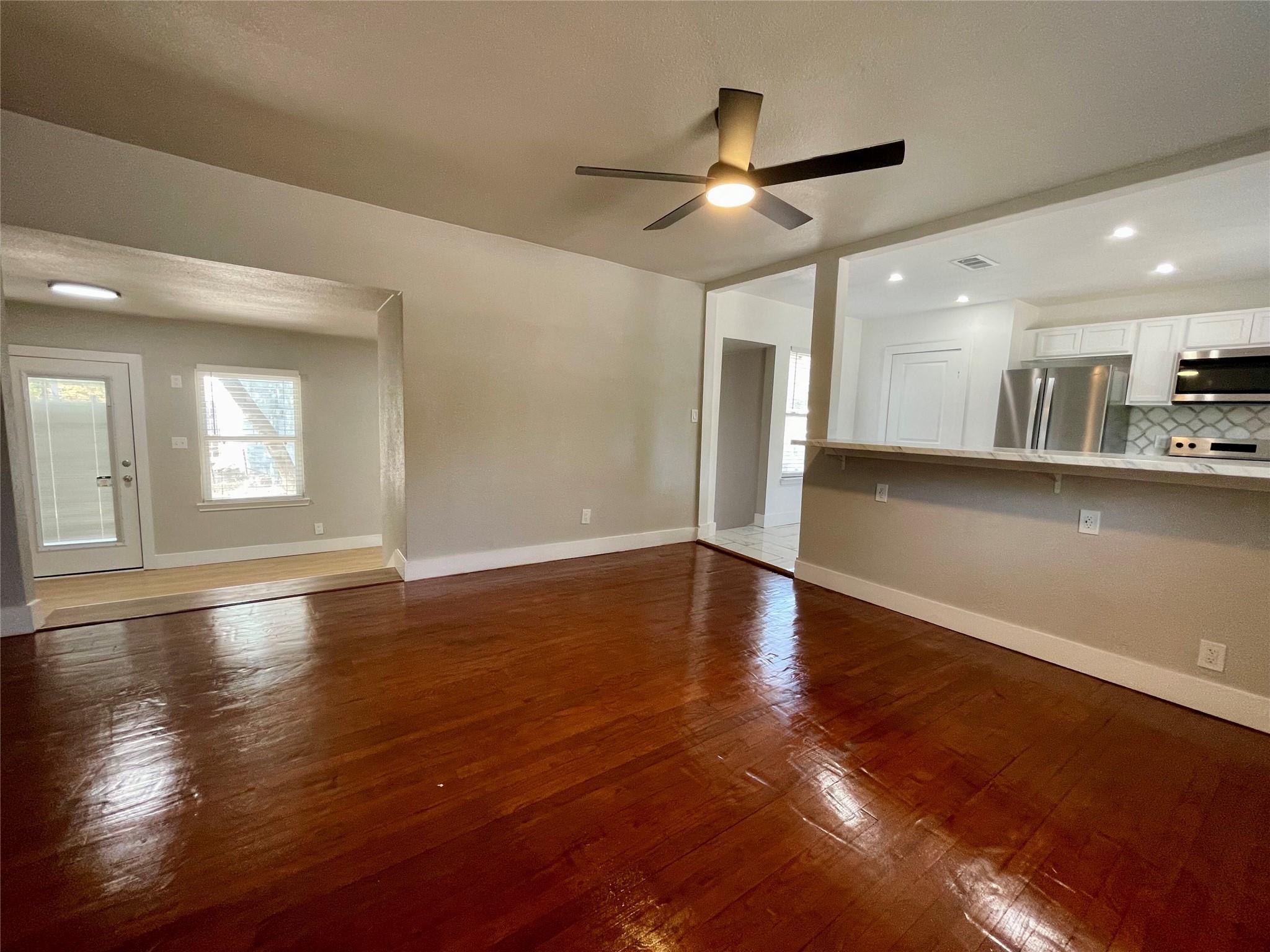 1109 Brentwood ST #A — photo 3