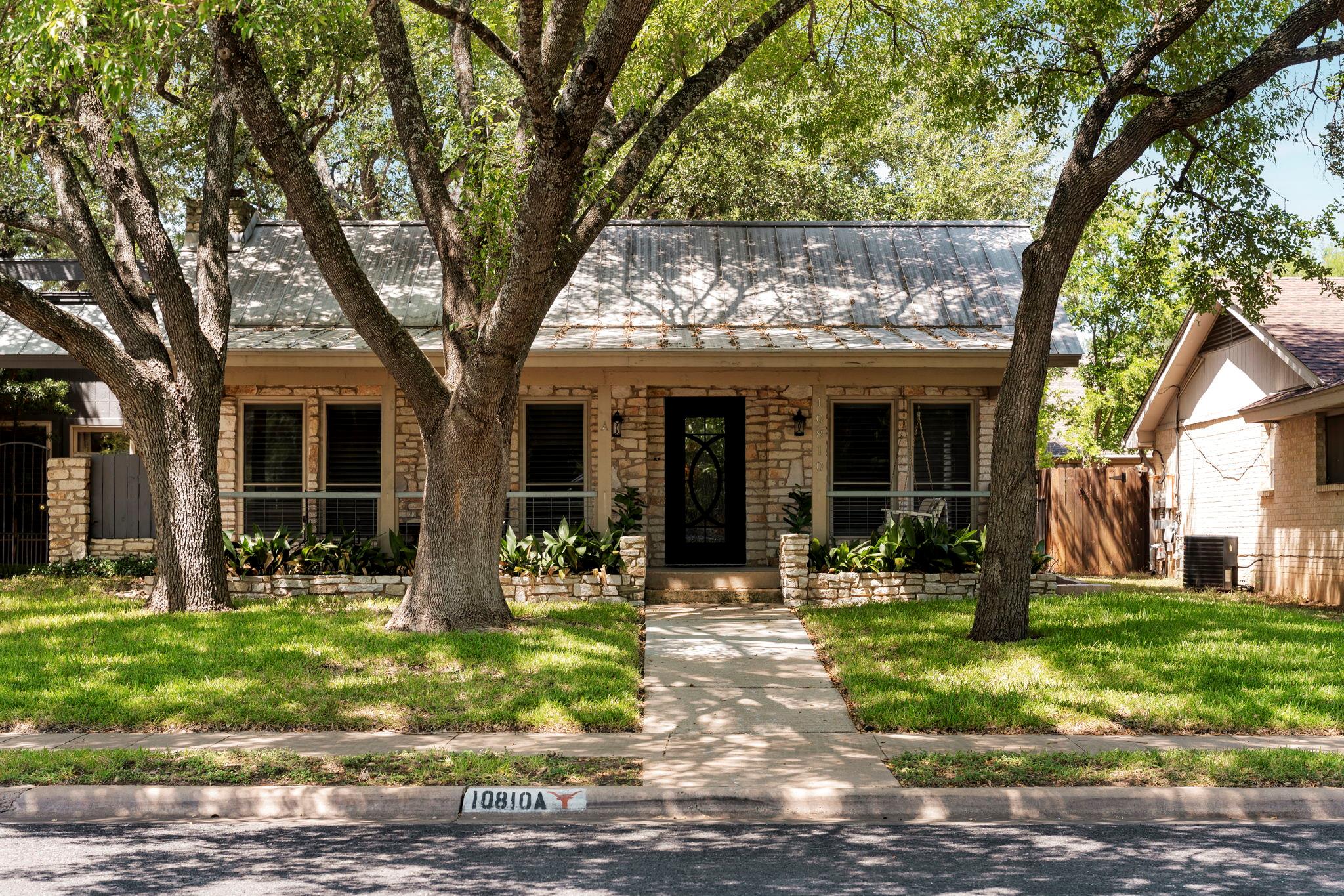 10810 Pinehurst DR