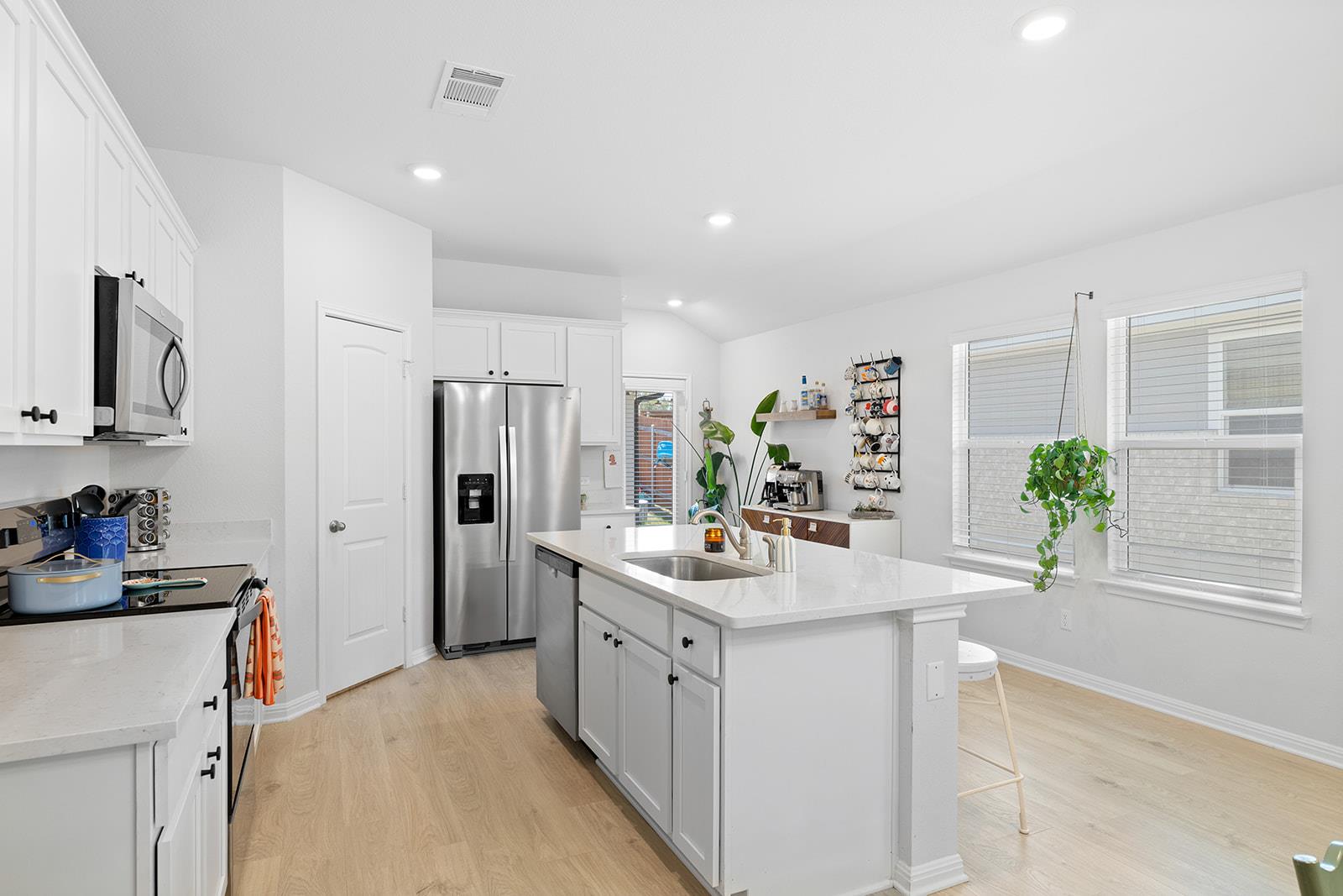 421 Lone Cedar RD — photo 4