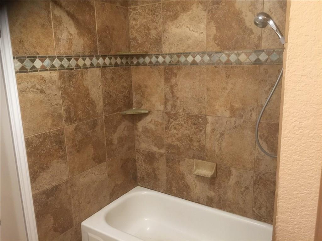 2205 Wisteria WAY — photo 5