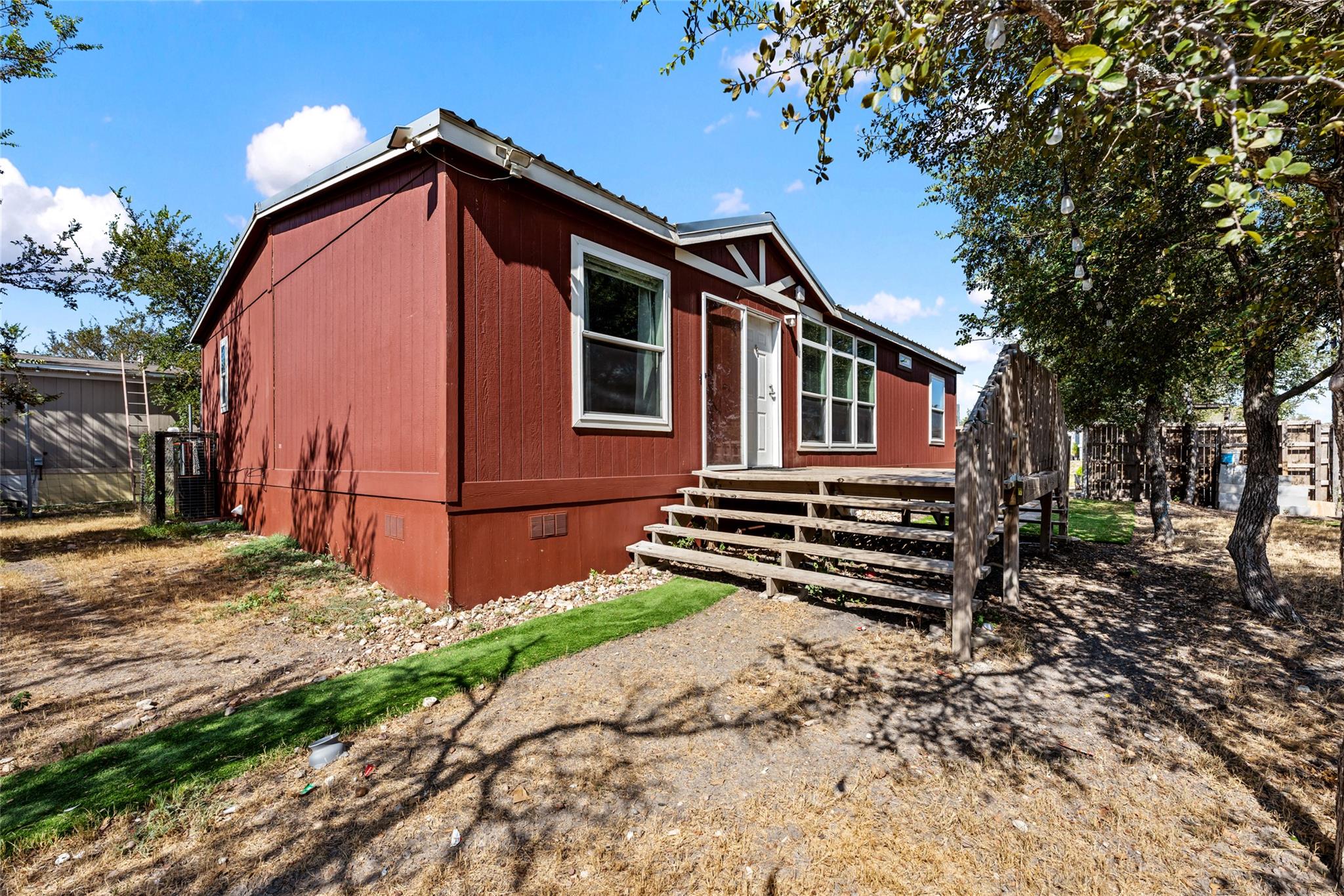 113 Sunflower RD — photo 4