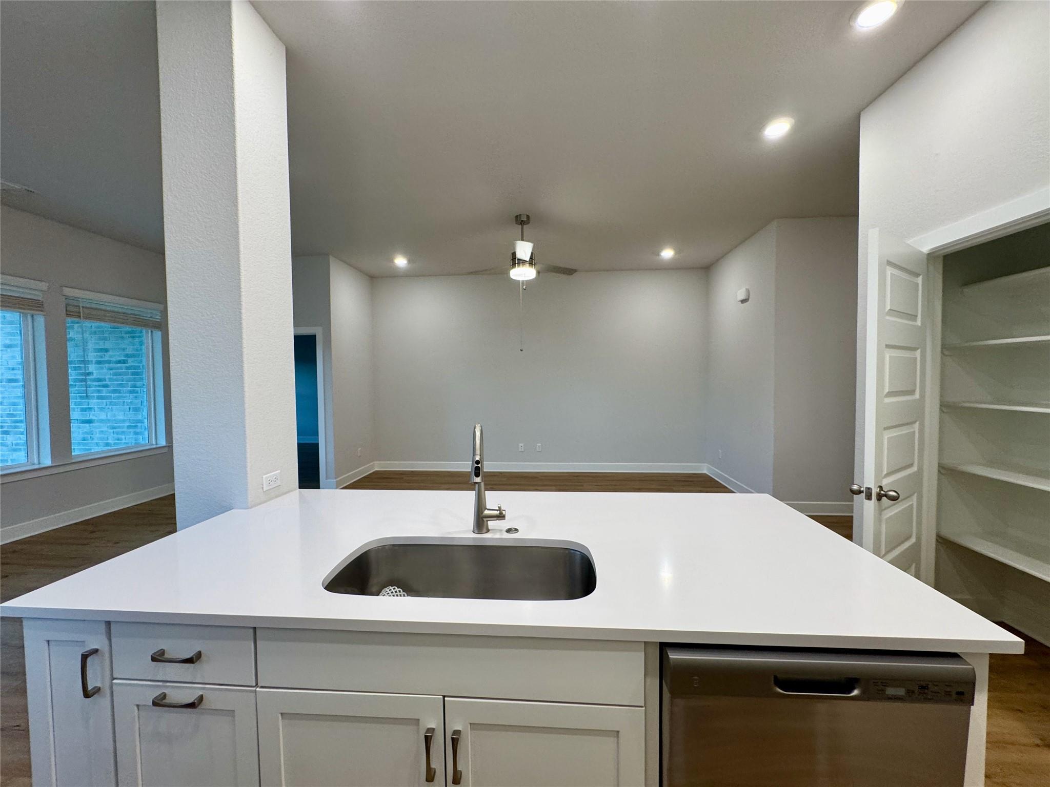 509 Three Feathers CT — photo 5