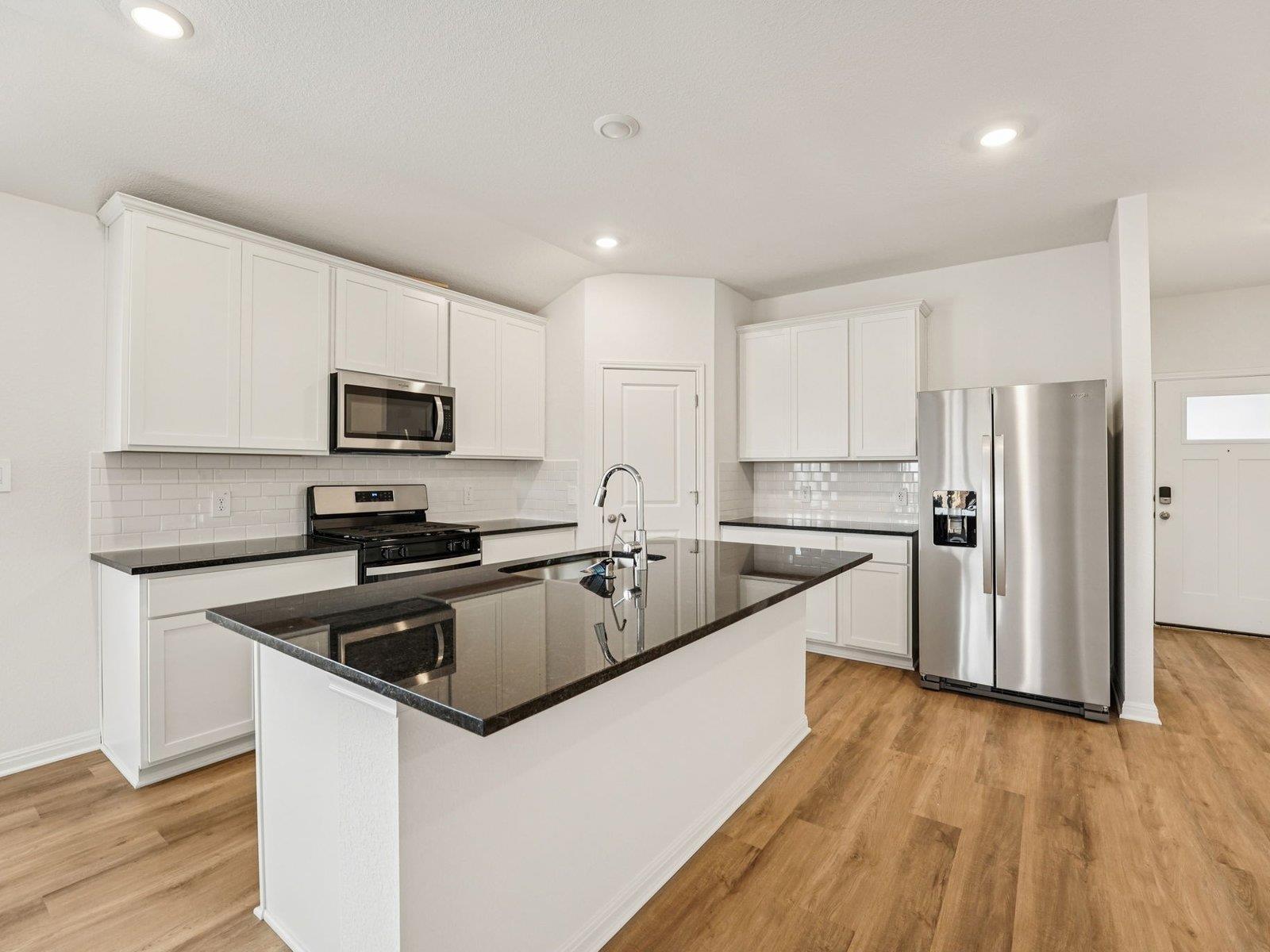 164 Leland Ave — photo 5