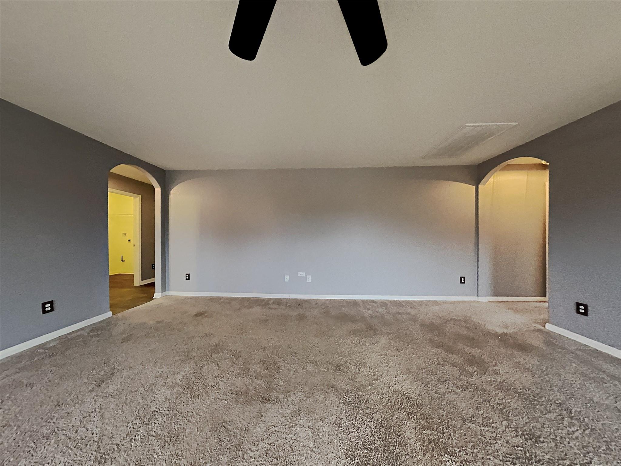 1404 Breanna LN — photo 3