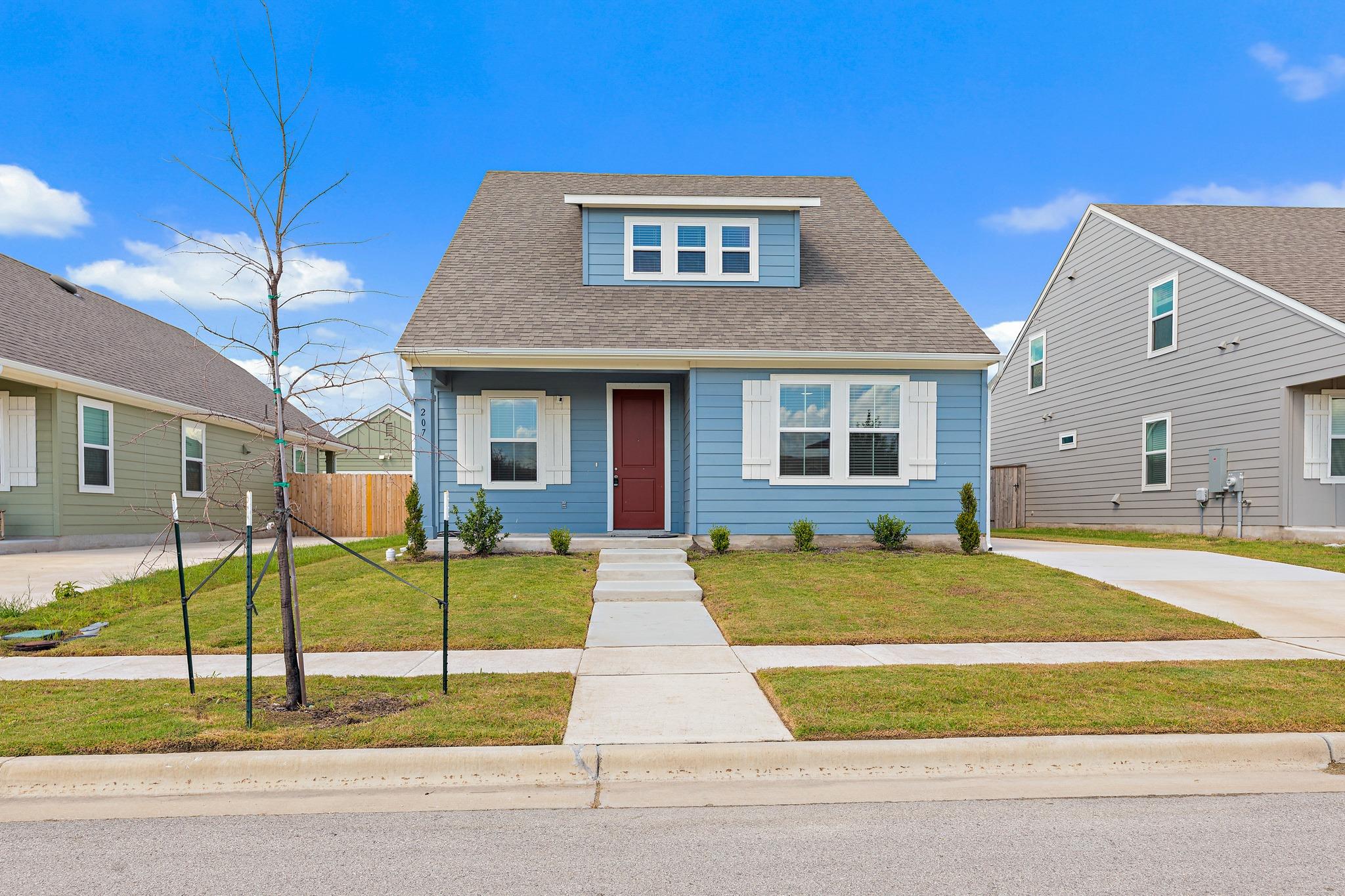 207 Cherry Blossom LN — photo 3