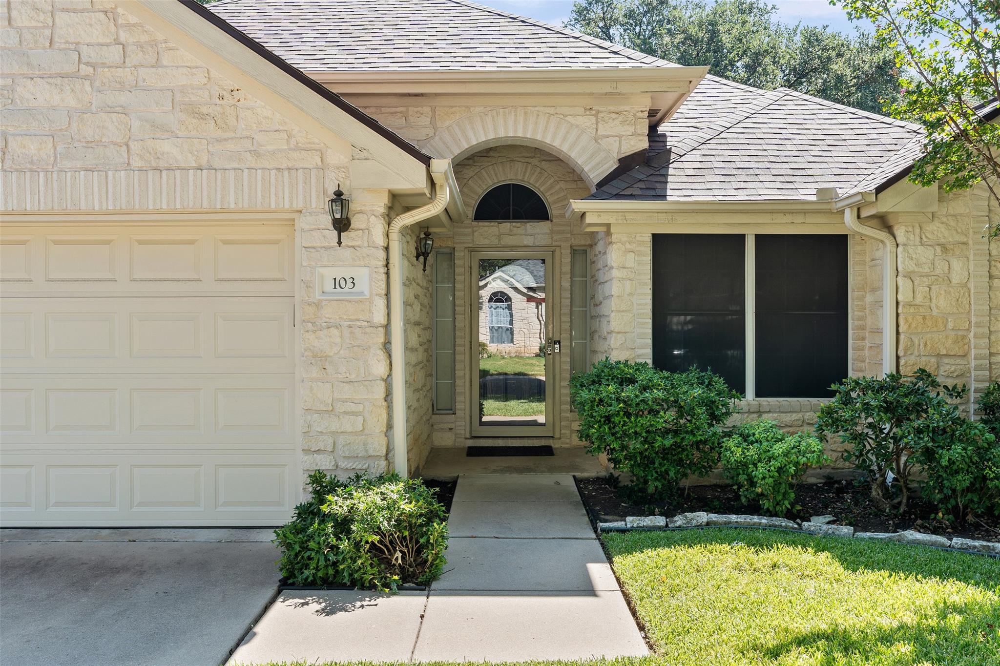 103 Village DR — photo 3