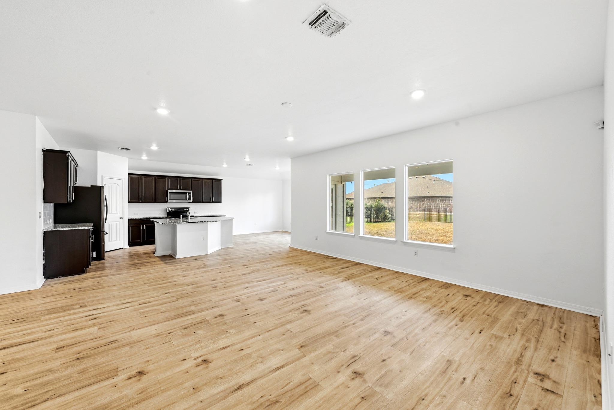 120 Loon DR — photo 4