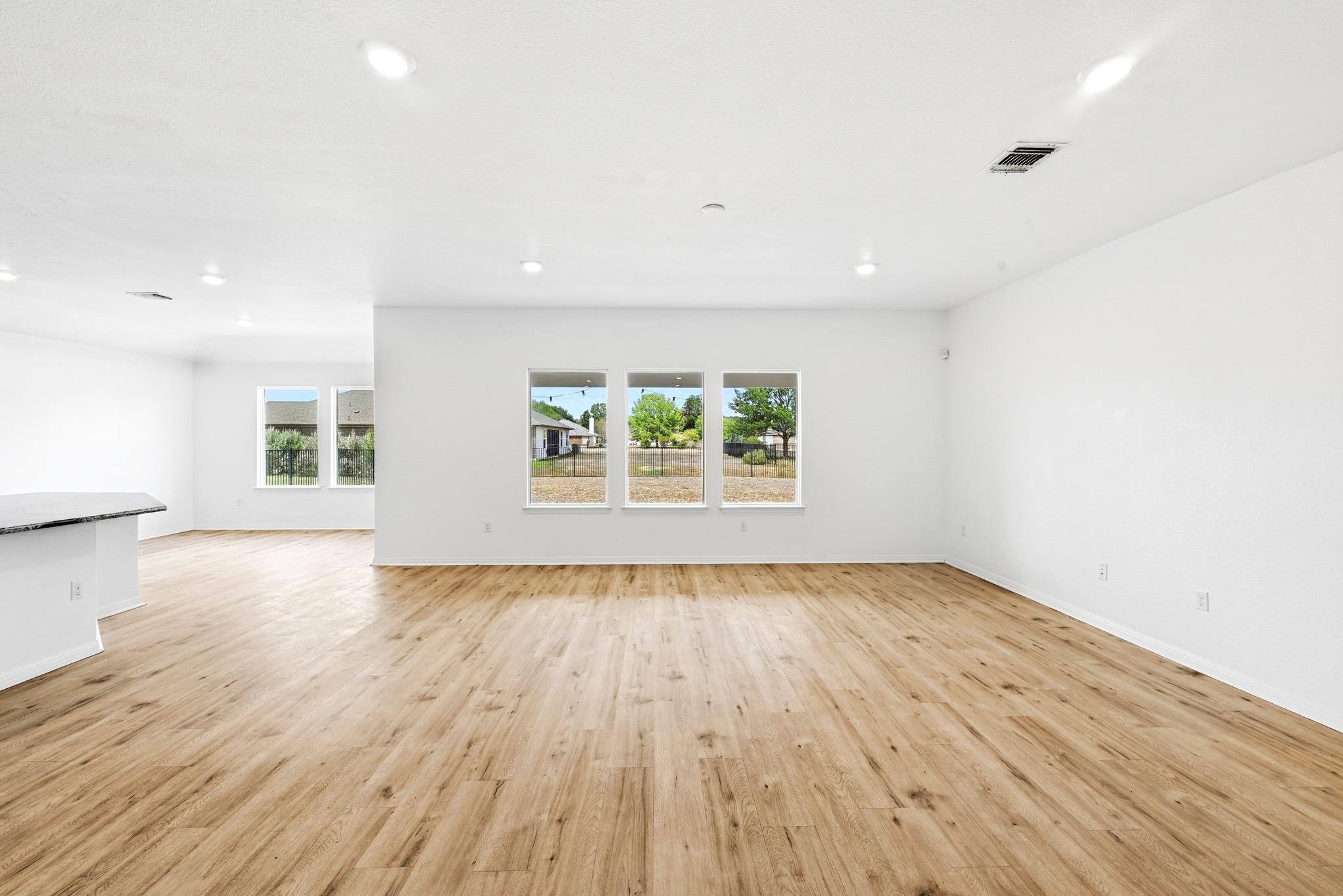 120 Loon DR — photo 5