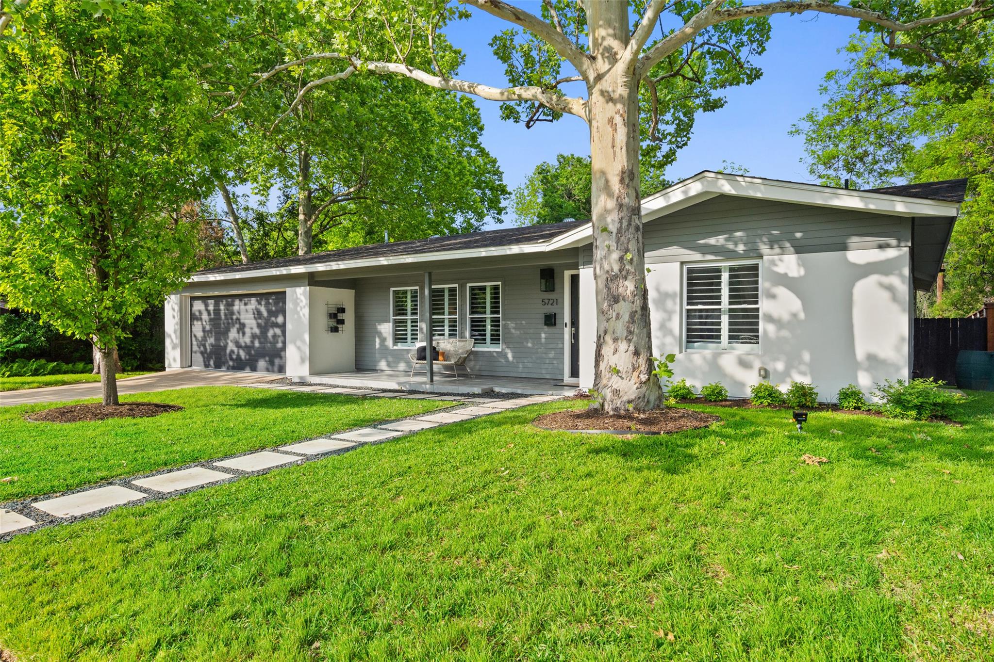 5721 Louise LN — photo 4