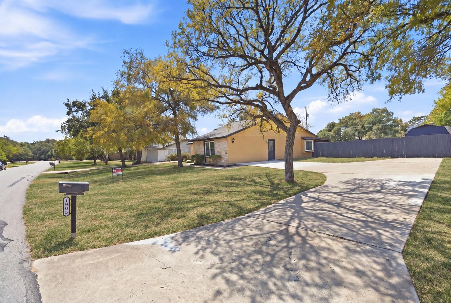 1903 West DR — photo 3