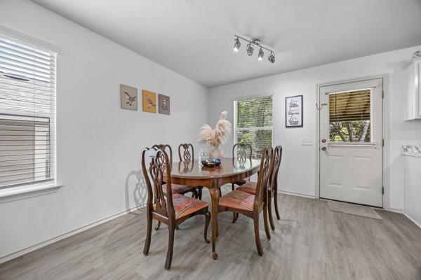 8710 Davis Oaks TRL — photo 5