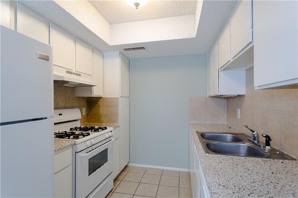 11519 PecanCreek PKWY #12 — photo 4