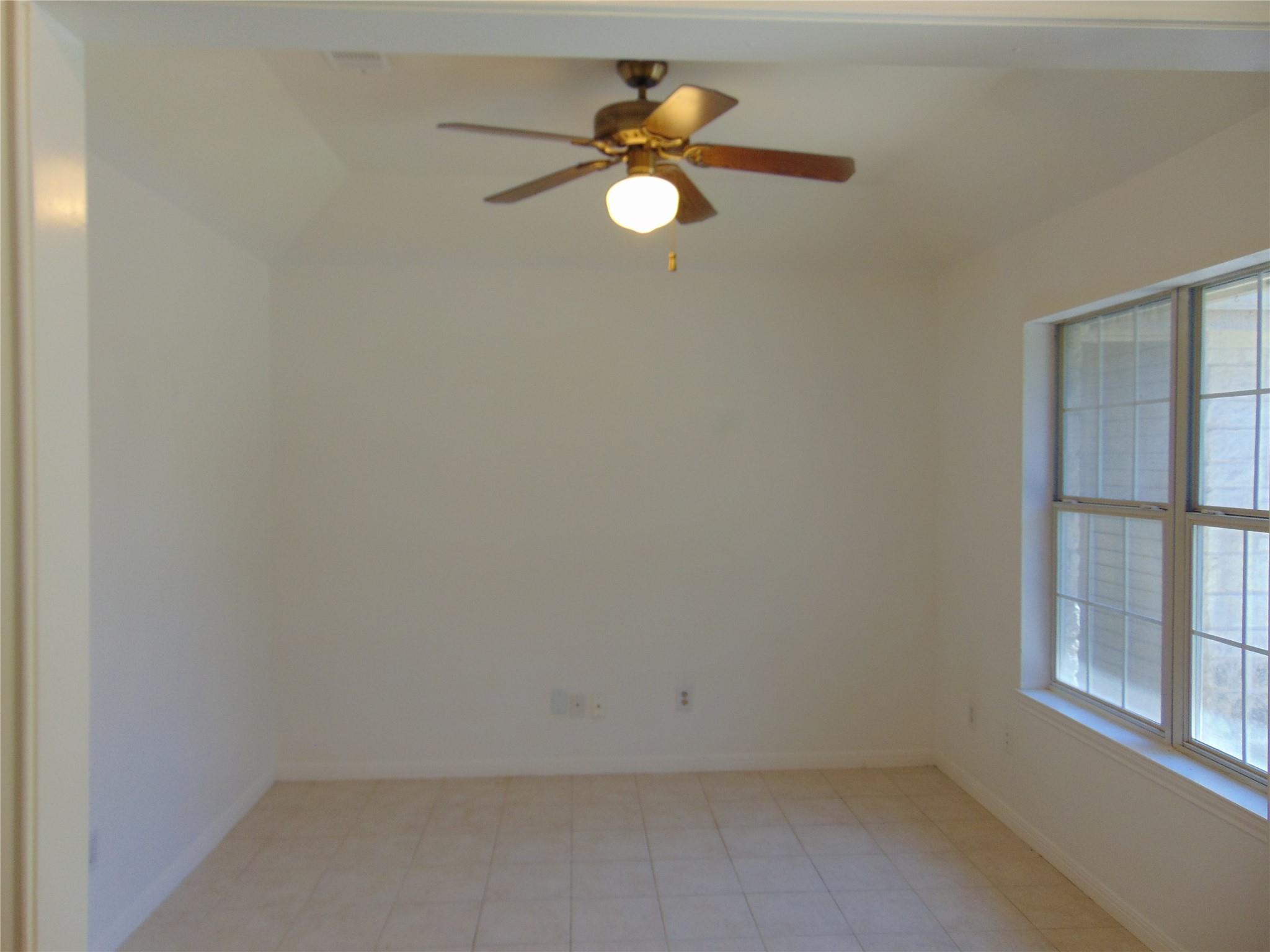 805 Barton Creek DR — photo 5