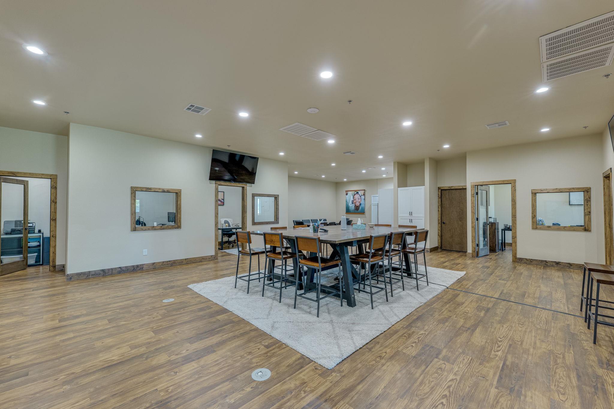 1907 Cypress Creek RD #107 & 108 — photo 5