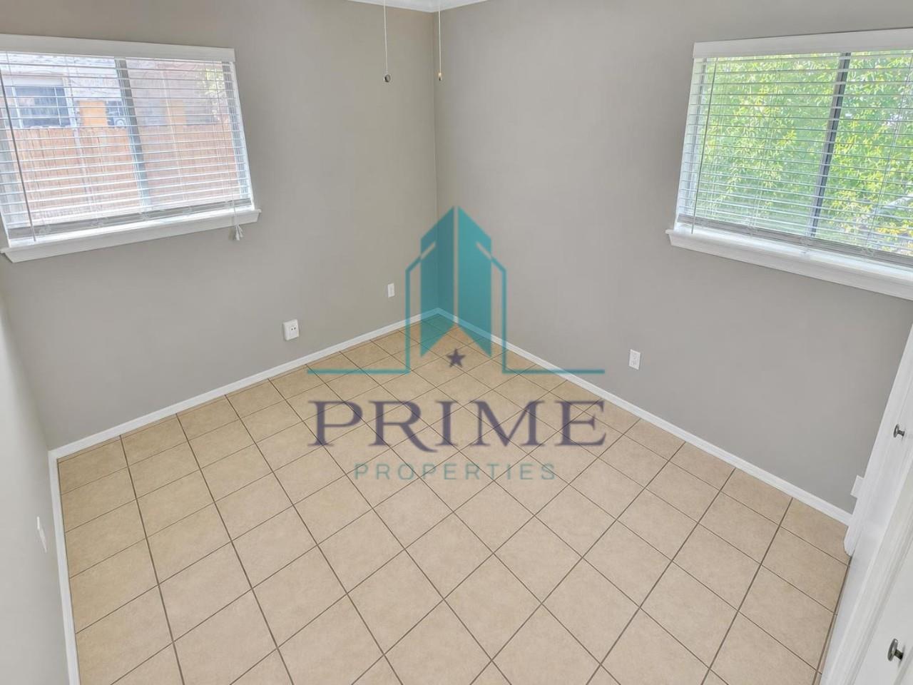 9900 Randall DR — photo 4