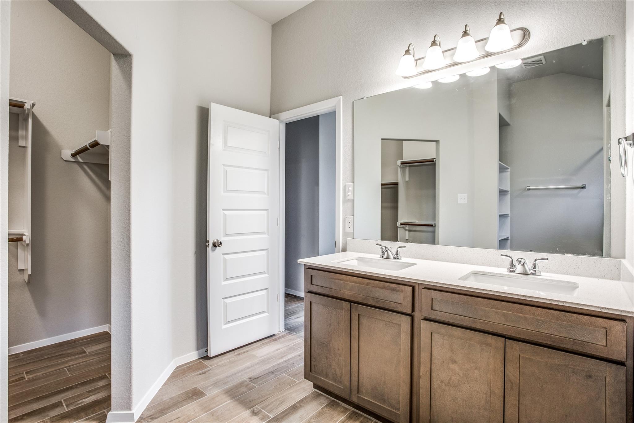 225 Trailside LN — photo 5