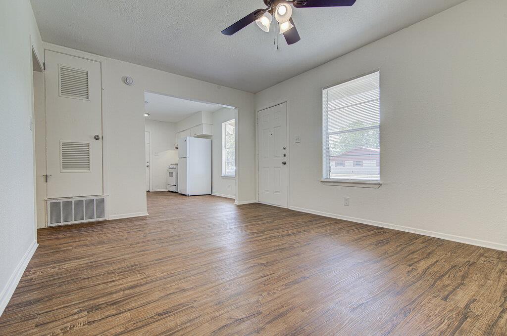 5006 Brighton RD #B — photo 5