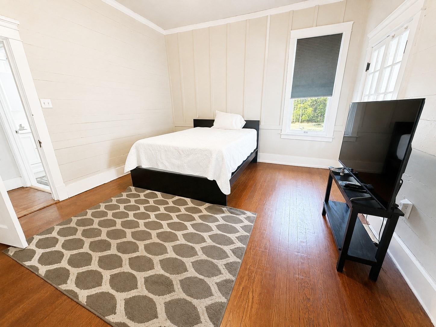 340 Ackerman ST — photo 3