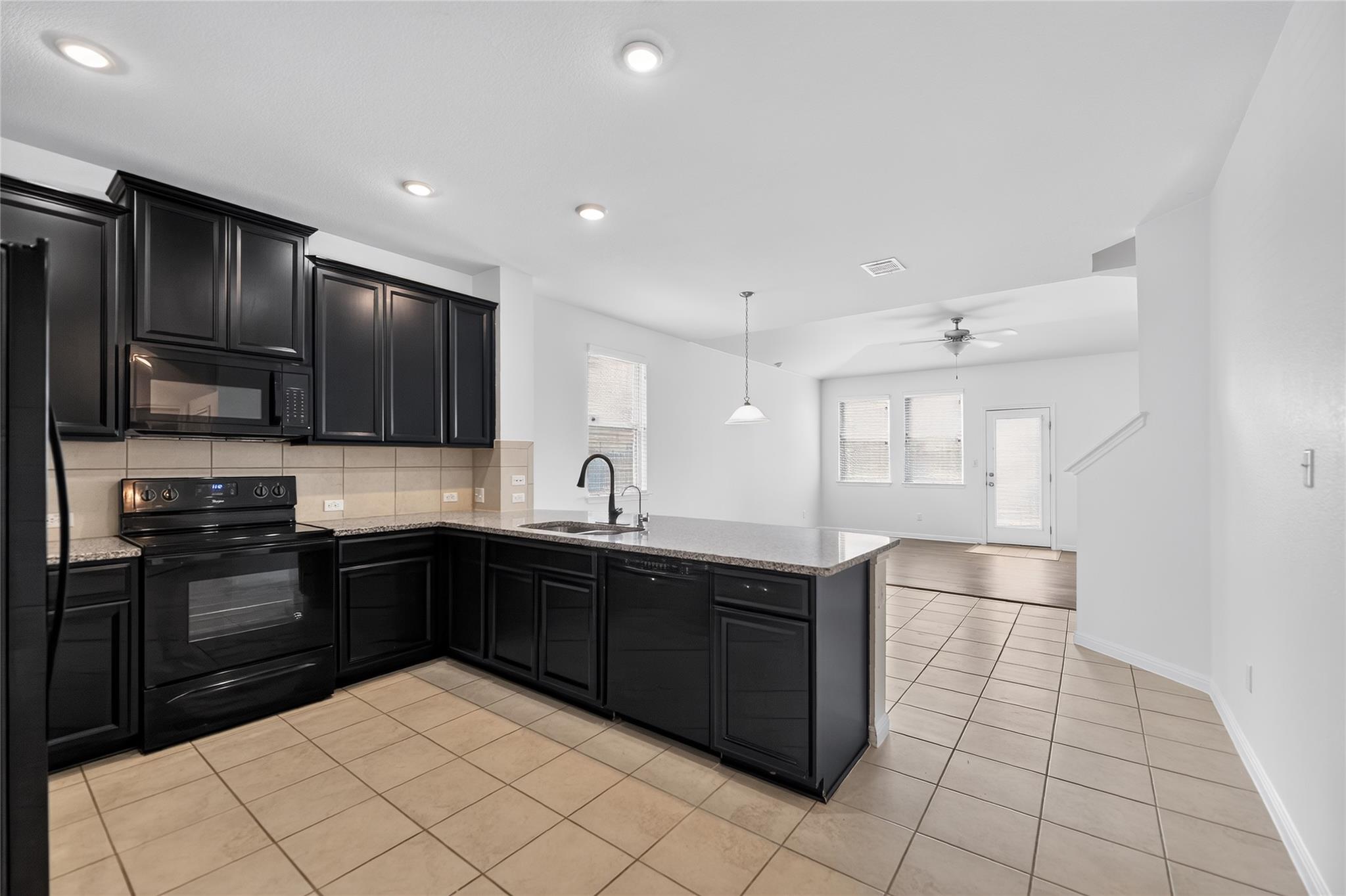 209 Evening Dusk DR — photo 4