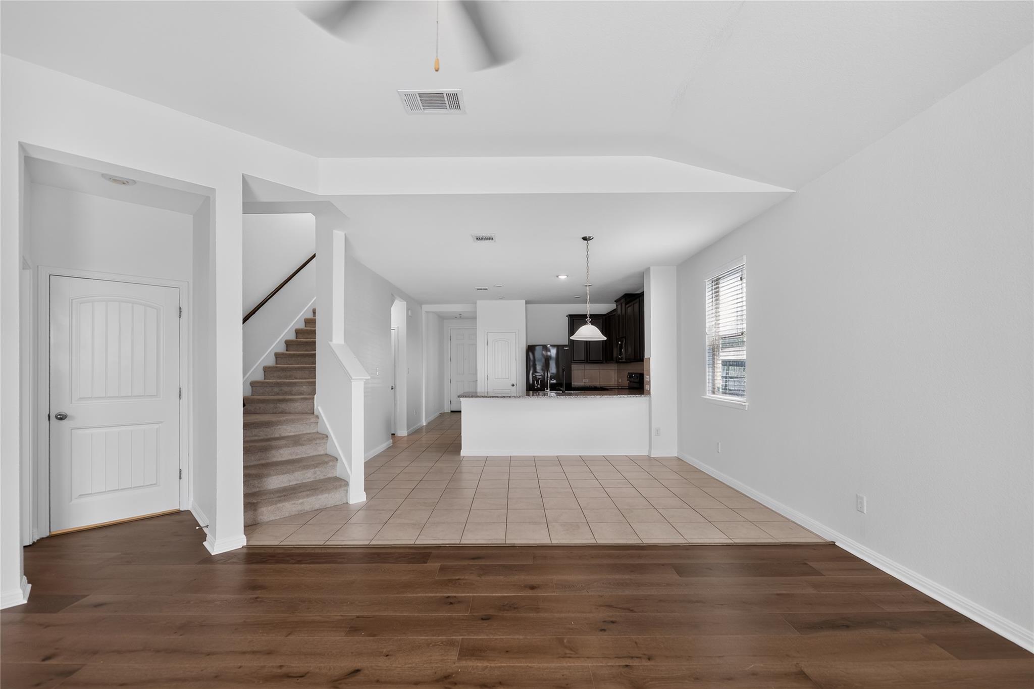 209 Evening Dusk DR — photo 5