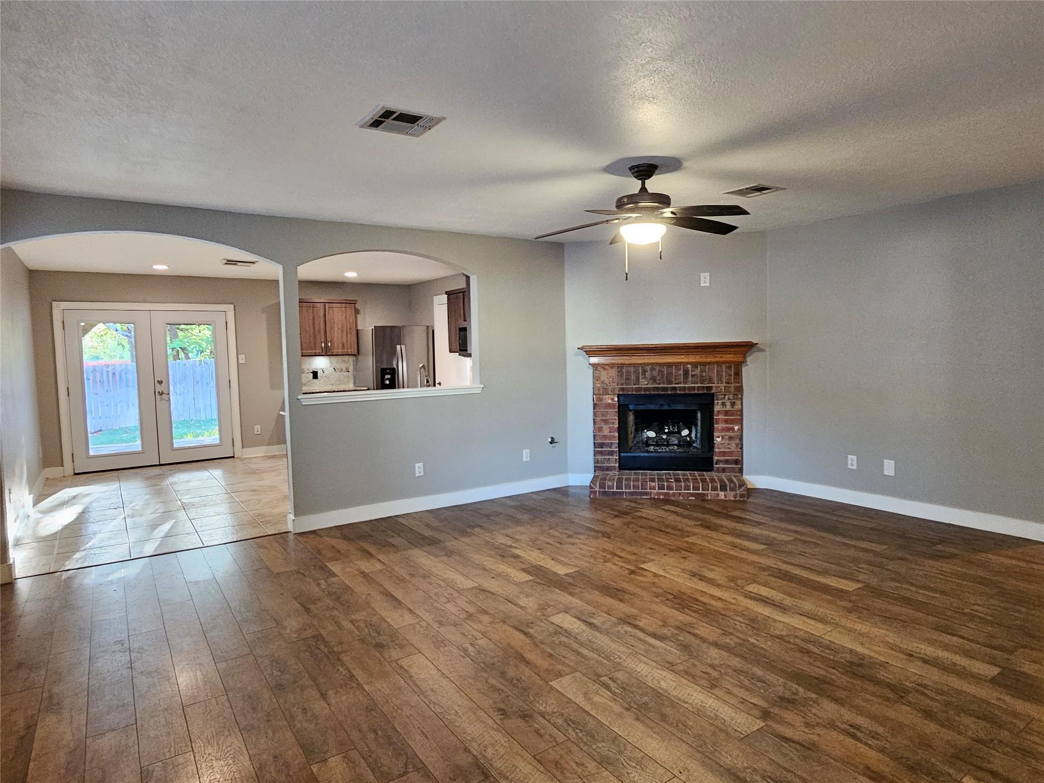 3932 Haleys WAY — photo 5