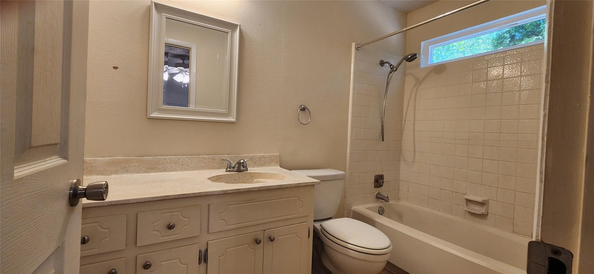 404 Creek CV #A — photo 5