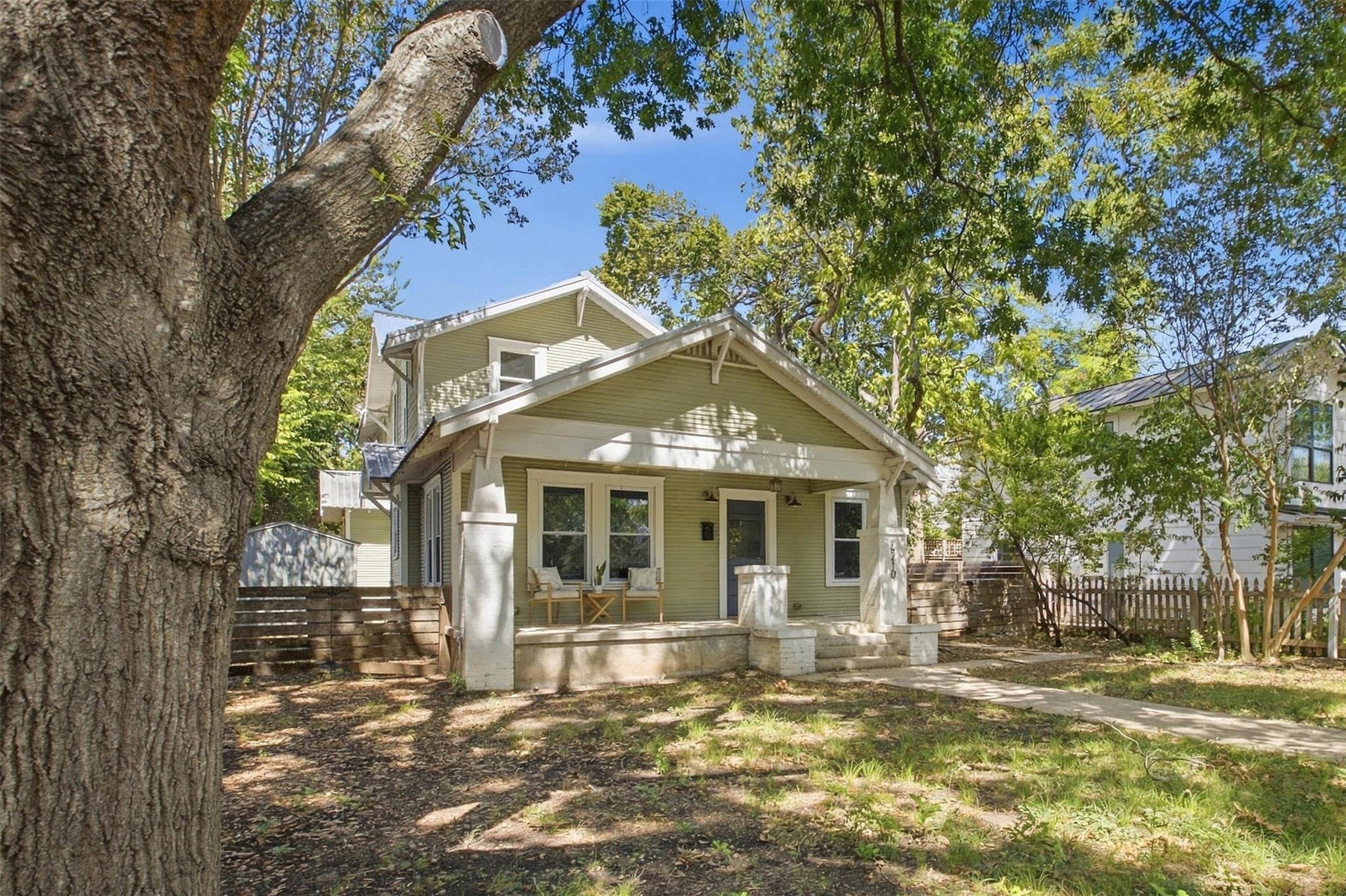 4210 Avenue G — photo 4