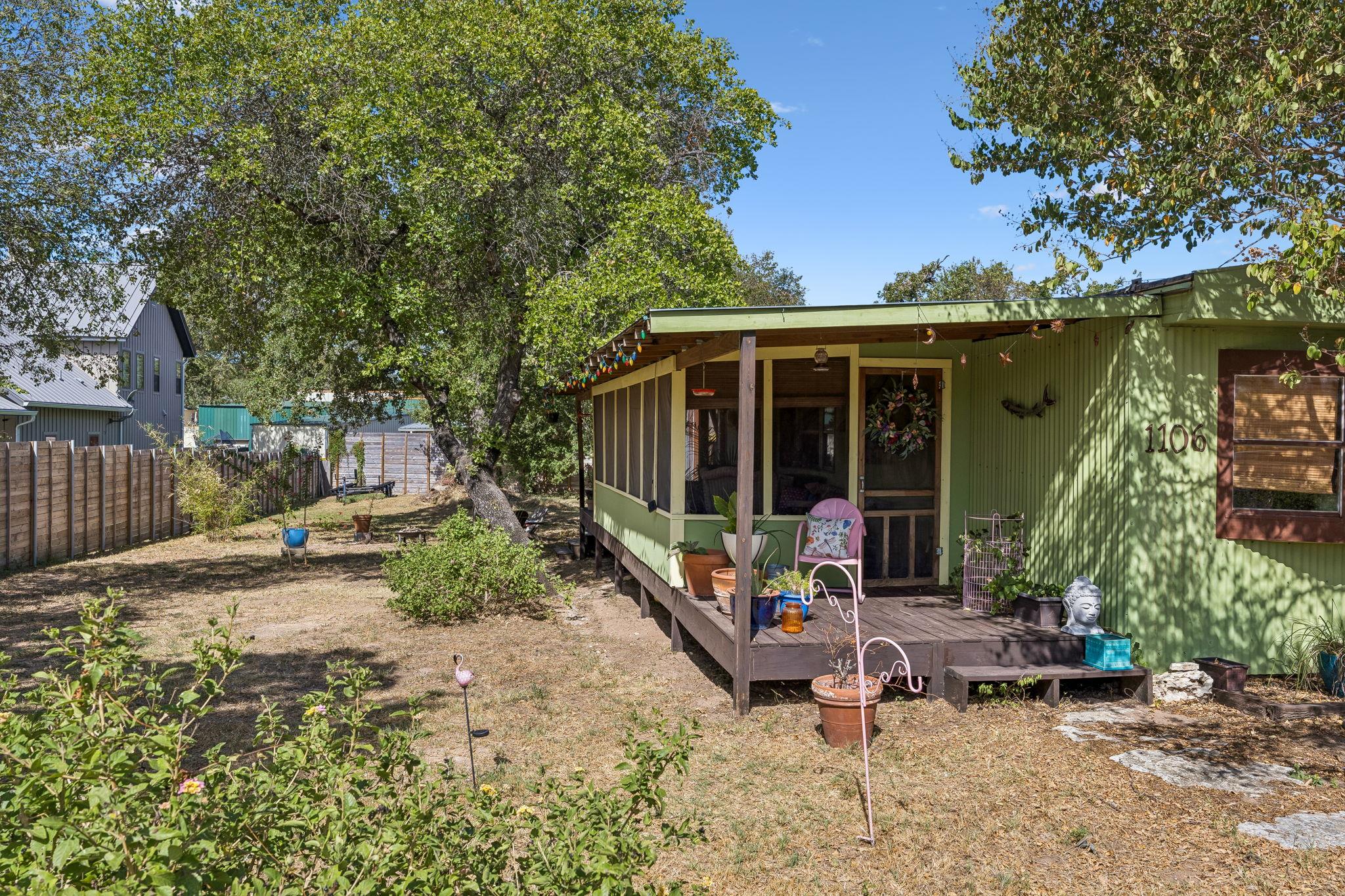 1106 Minnie DR — photo 3