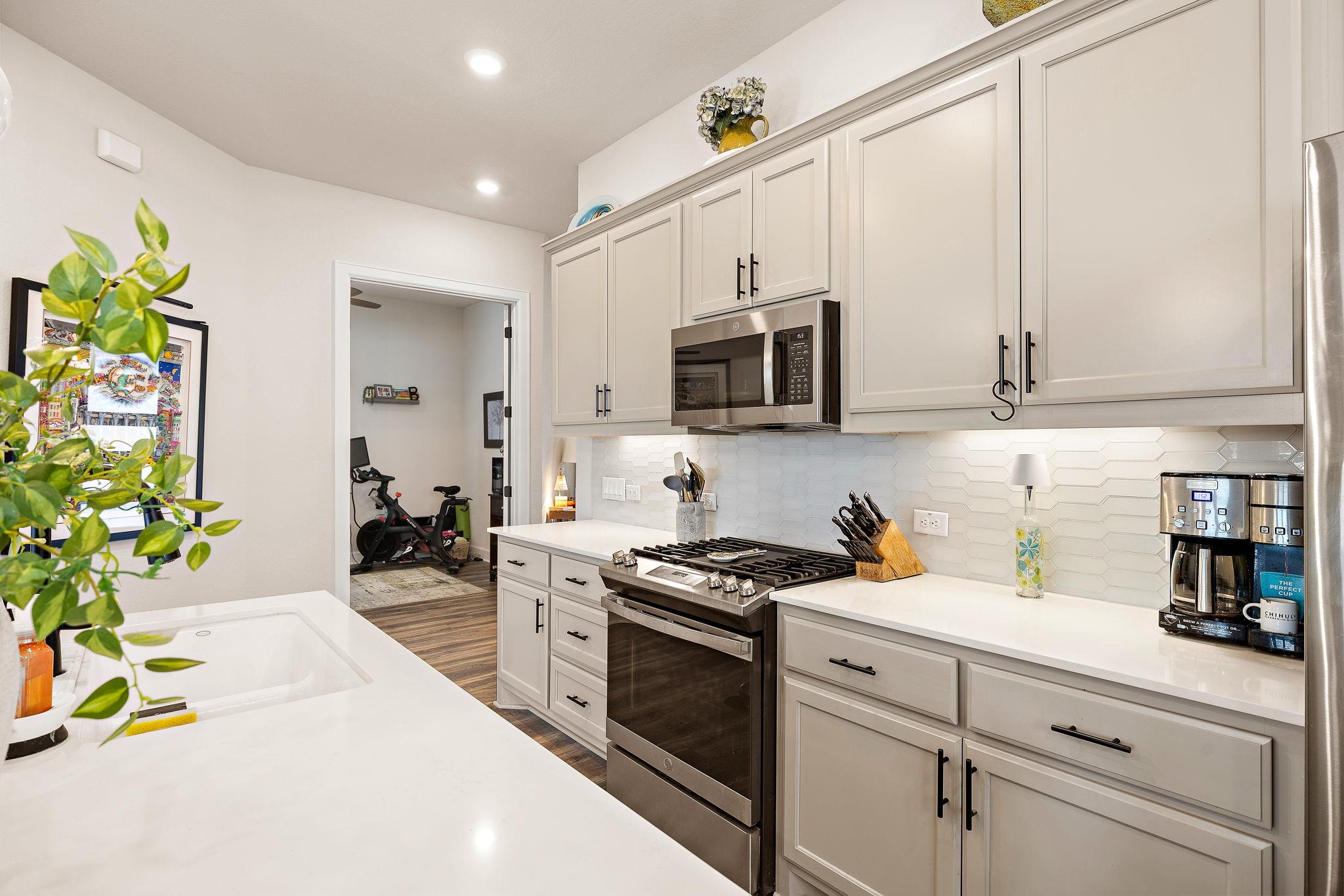 4512 Sea Salt DR — photo 4