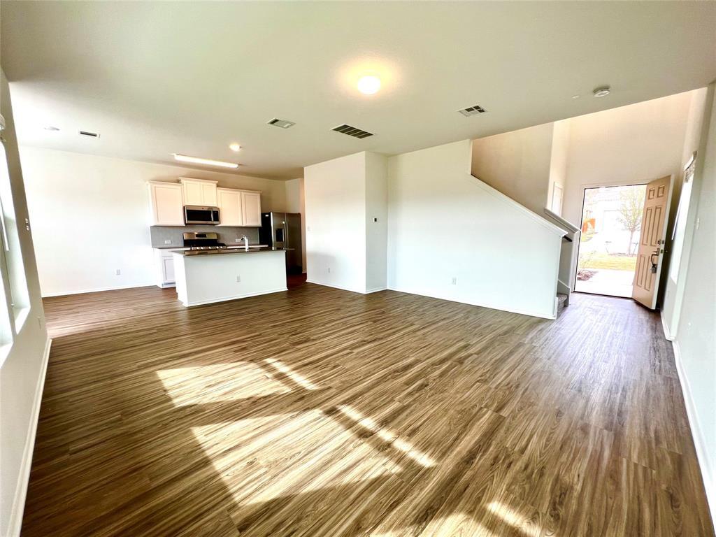 8001 Copper Prairie BND — photo 3