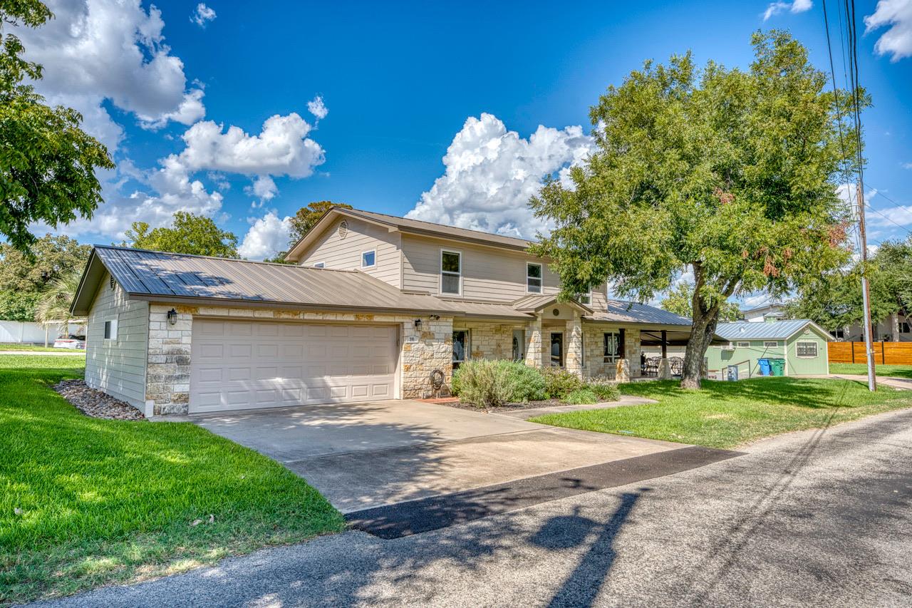 301 Princess LN — photo 3