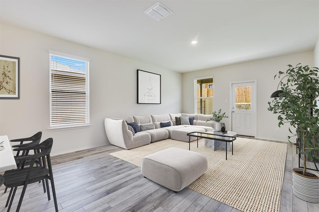 526 Purple Heart DR — photo 4