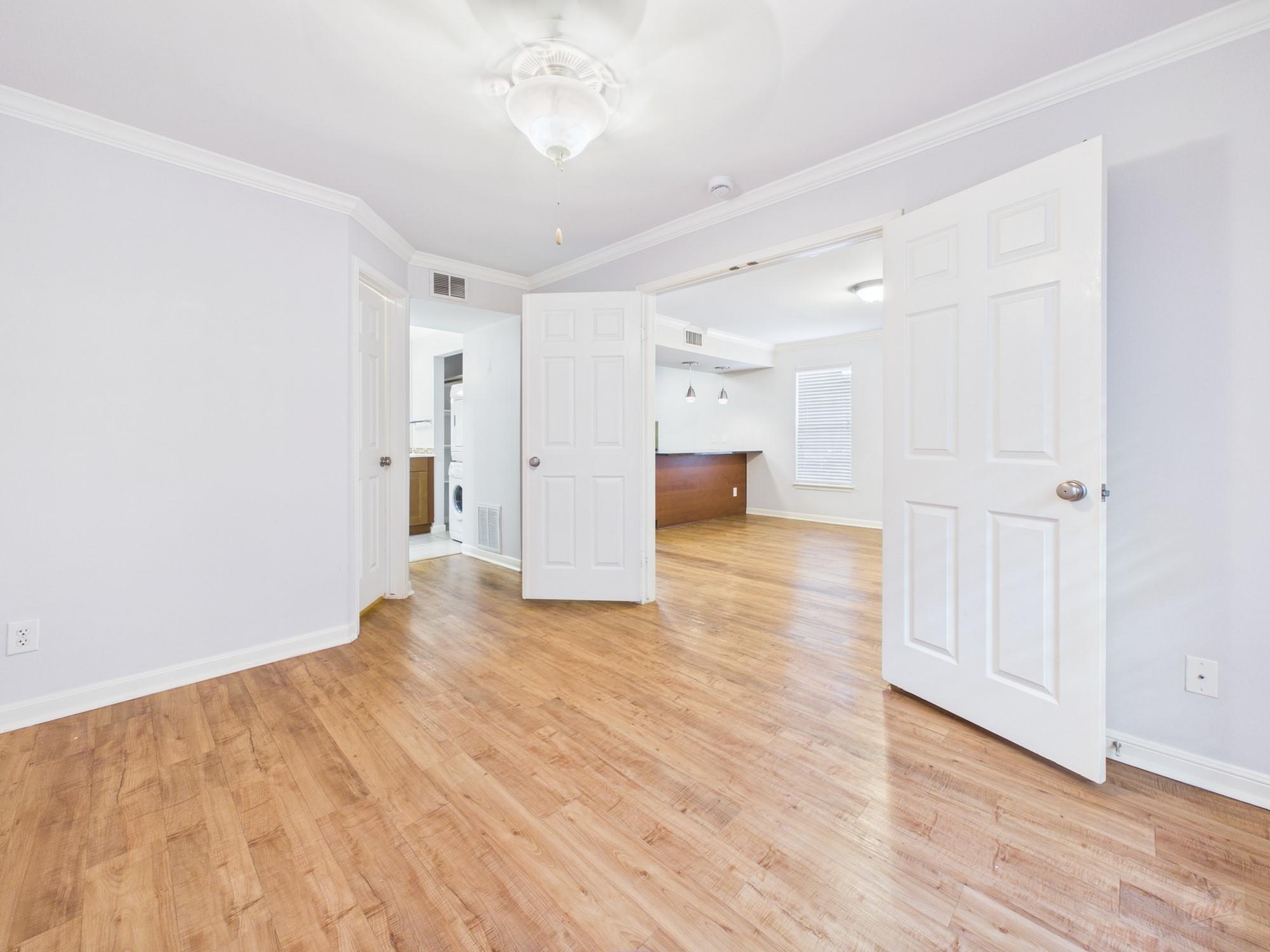 7685 Northcross DR #500 — photo 4